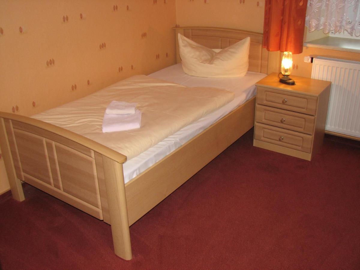 באד שאנדאו Hotel Garni Dekorahaus מראה חיצוני תמונה