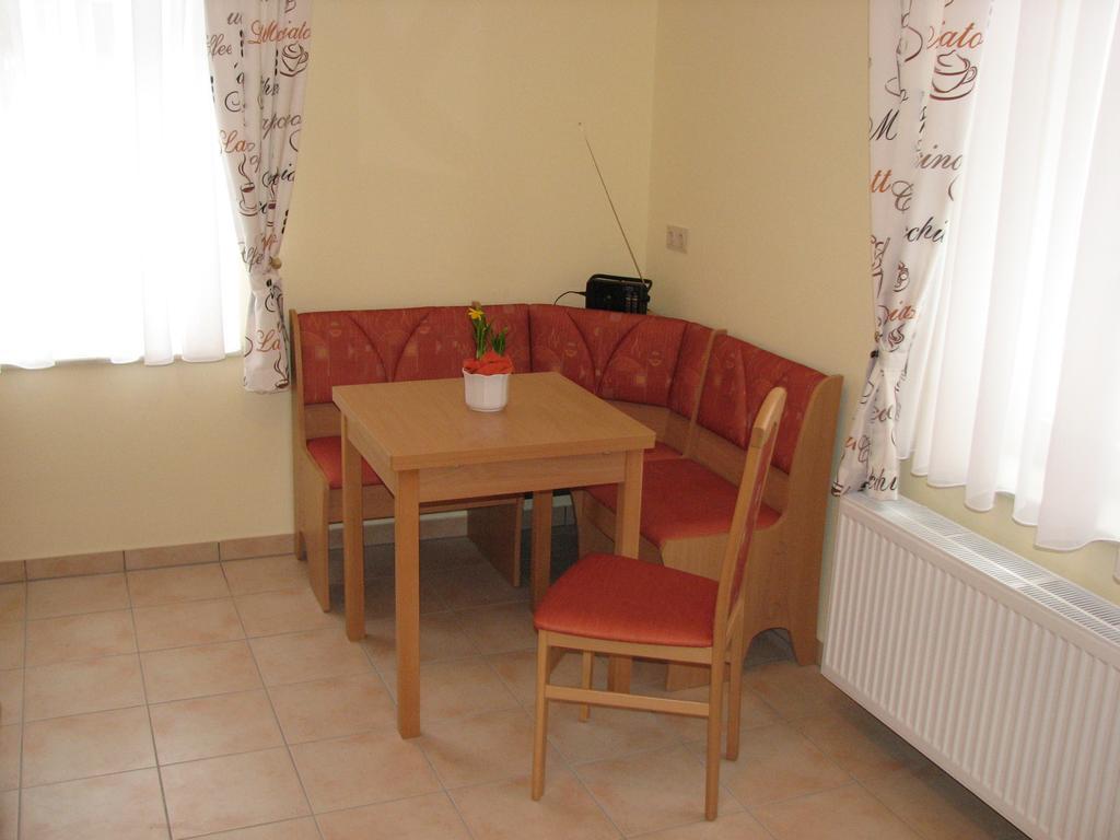 באד שאנדאו Hotel Garni Dekorahaus חדר תמונה