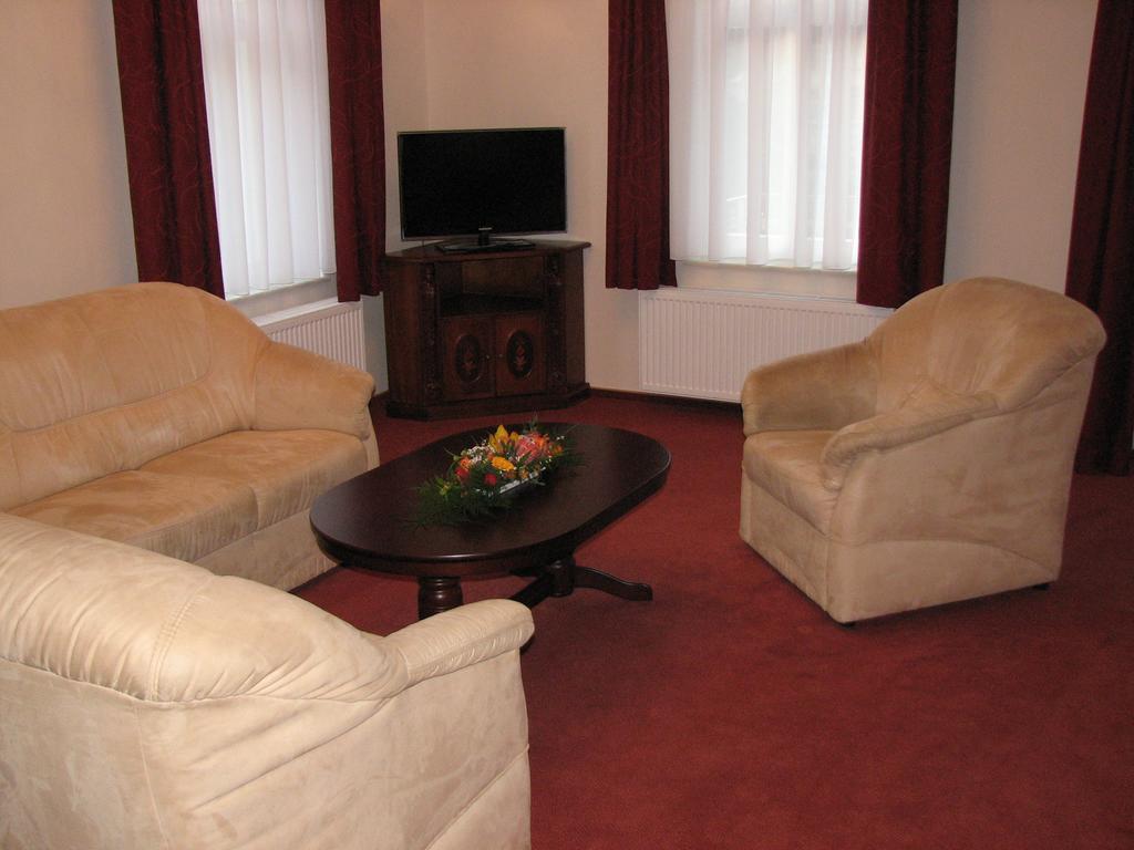 באד שאנדאו Hotel Garni Dekorahaus חדר תמונה