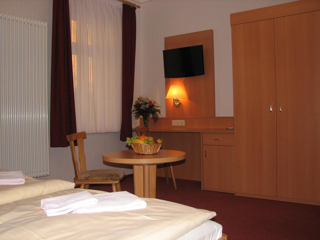 באד שאנדאו Hotel Garni Dekorahaus חדר תמונה