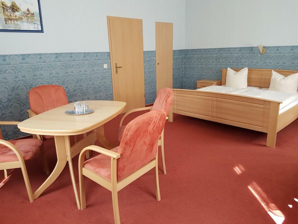 באד שאנדאו Hotel Garni Dekorahaus מראה חיצוני תמונה